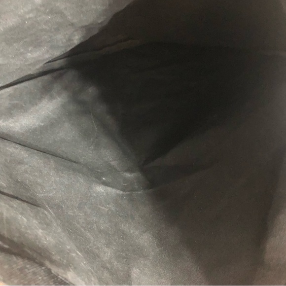 Bloomberg shoulder Tote bag Diversity & inclusion graphic black. Size 14”LX13W - Picture 3 of 3